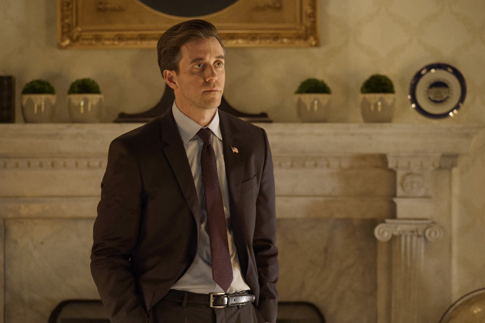 DESIGNATED SURVIVOR Review "The Traitor" The Tracking Board